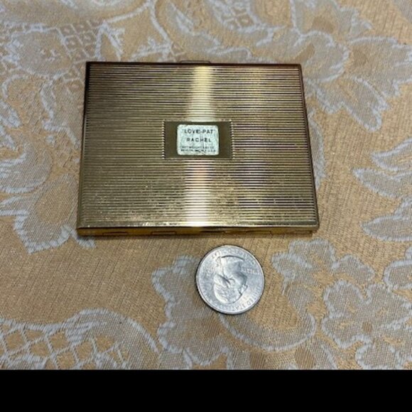 REVLON Love-Pat Rachel Gold Vintage Rectangle Compact - Picture 7 of 7